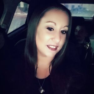 Meet your Posher, Leslie